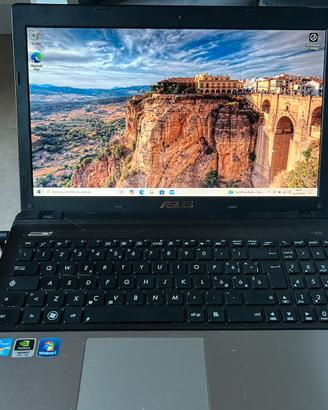 Notebook Asus i5 Ram 4 gb disco 500 gb - RIBASSO