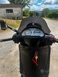 Scooter Piaggio beverly 500