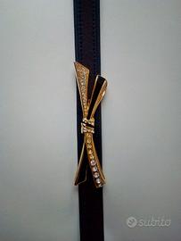 Cintura con fiocco dorato e strass (596)