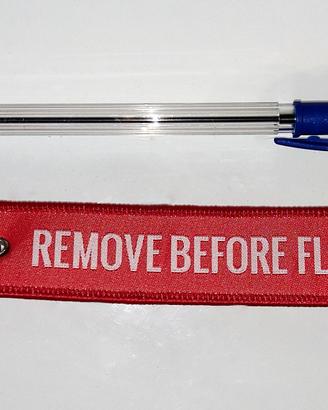 Portachiavi Keychain Remove before flight rosso