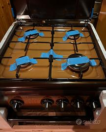 Cucina a gas 4 fuochi