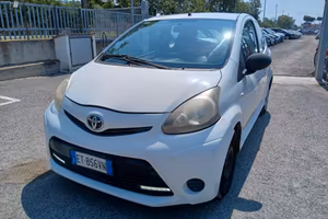 Toyota Aygo 1.0 12V VVT-i 3 porte Active Connect