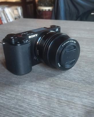 Fotocamera Sony Alpha Zv-E10 + Obiettivo 16-50mm
