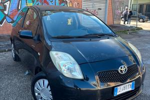 Toyota Yaris 1.0 3 porte