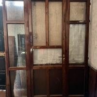 Infisso in legno ideale per pub/bar/ristoranti