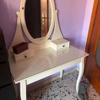 Toeletta con Specchio Ikea Hemnes