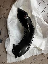 YAMAHA MT 07 2022 CARENA SINISTRA COPRISERBATOIO