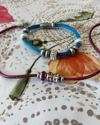Set 2 bracciali con perline uno dei due Brosway