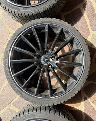 Cerchi 19 Mercedes e gomme Pirelli