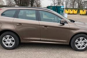 Volvo XC60 PREZZO NON TRATTABILE