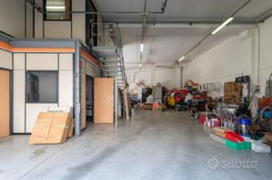 MAGAZZINO A BUSSOLENGO