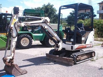 Miniescavatore usato BOBCAT 322