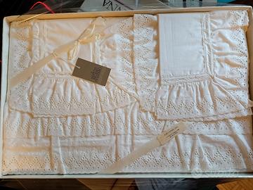 Lenzuola matrimoniali ricamato