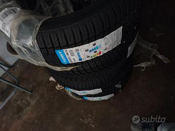 Pneumatici nuovi 4 stagioni 205/45 r17