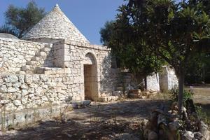 Trullo indipendente san michele salentino