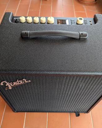 Fender Rumble Studio 40 con pedale MGT-4