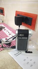 Toshiba présente son camescope Full-HD Camileo X150