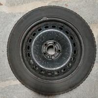 N.4 cerchi 16" con gomme invernali Dunlop 