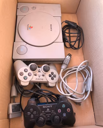 Ps1 vintage 1997 piu gioco piu due pad sony