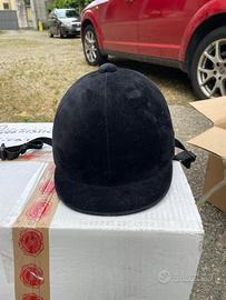 Cap equitazione in velluto nero