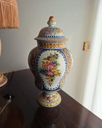Vaso in ceramica di manifattura di Colonnata – sti