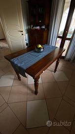 Tavolo e sedie