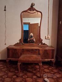 Postazione trucco '900