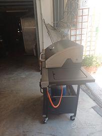 BARBECUE A GAS