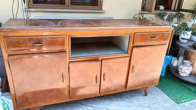 Credenza vecchia
