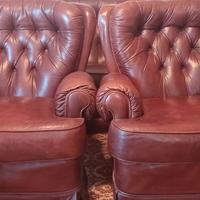 Divano e poltrone pelle capitonnè Roche Bobois