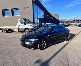 ALFA ROMEO Giulia 2.9 T V6 AT8 Quadrifoglio