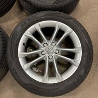 Cerchi in lega Audi Q3 con pneumatici estivi