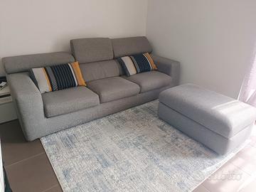 Divano Poltronesofà 4 posti + pouf coordinato 
