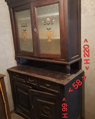 Credenza tradizionale completa in legno