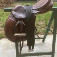 sella inglese da salto