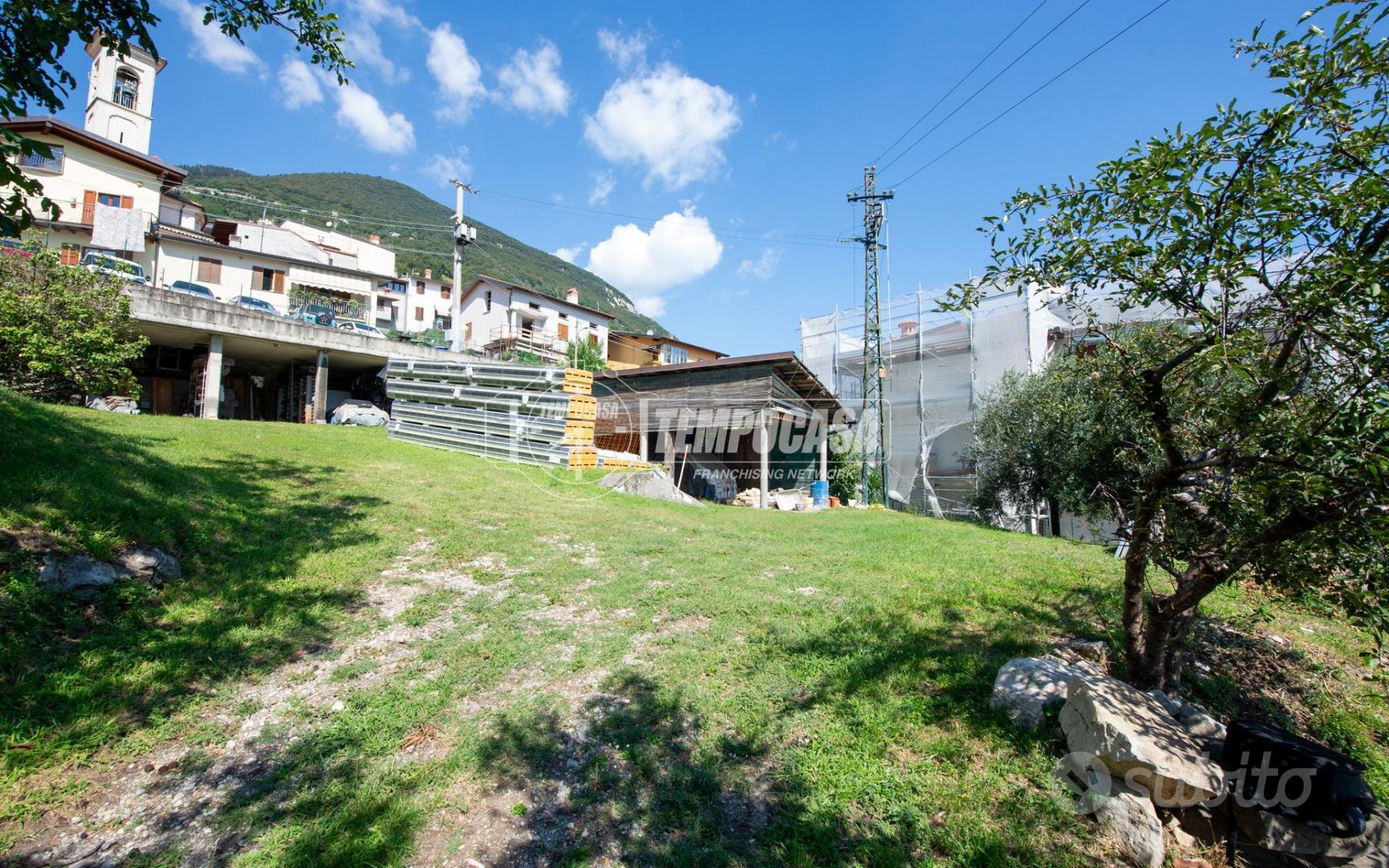 TERRENO DI 900 MQ CON MAGAZZINO E VISTA PANORAMICA - Vista 5