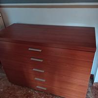 Cassettiera camera da letto