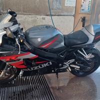 Suzuki GSX R 750 - 2004