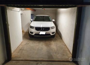 Privato vende nuovo trilo, cantina, posto auto