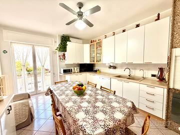 Luminoso Quadrilocale in Zona Centrale