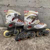 PATTINI A ROTELLE IN FILA