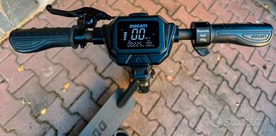 Monopattino ducati pro II plus