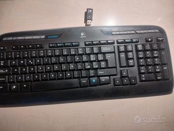 tastiera Logitech senza fil