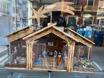 Presepe artigianale di bambù