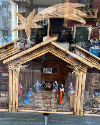 Presepe artigianale di bambù
