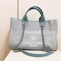 Chanel borsa shopping azzurra