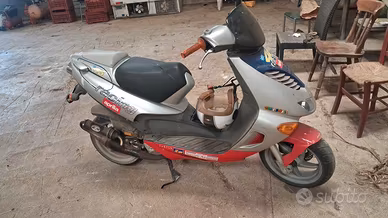 Scooter Aprilia SR VALENTINO ROSSI