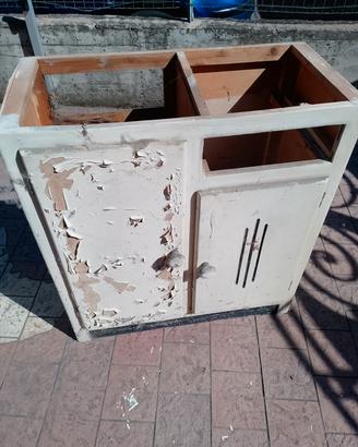 mobiletto da cucina o bagno 