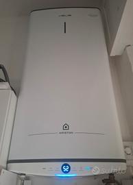 Scaldabagno elettrico Ariston Velis Pro