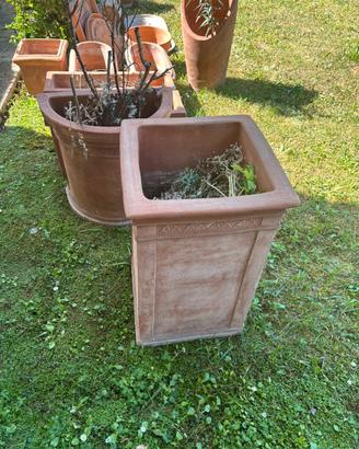Vasi terracotta da balcone o da giardino